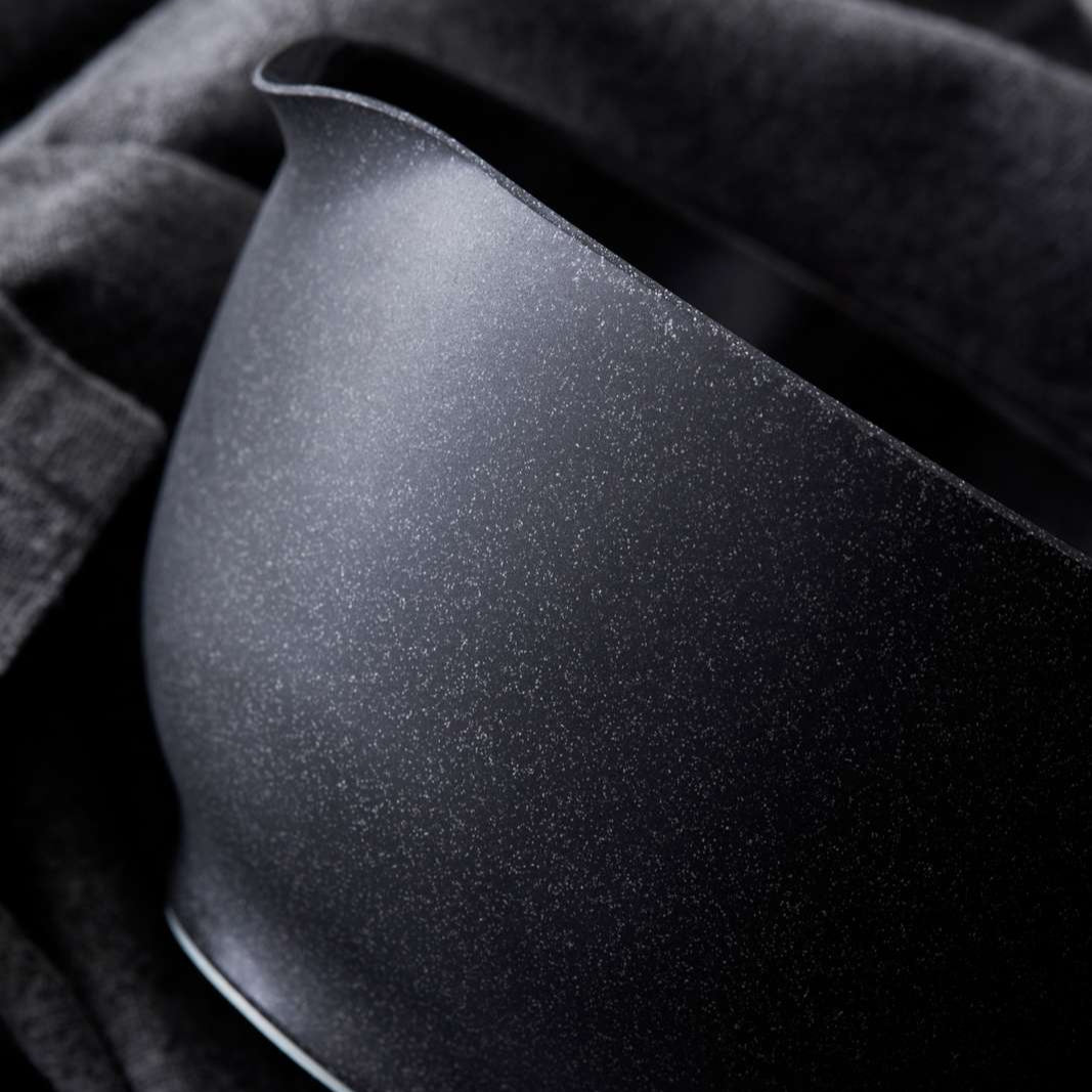Margrethe Mixing Bowl - Pebble Black