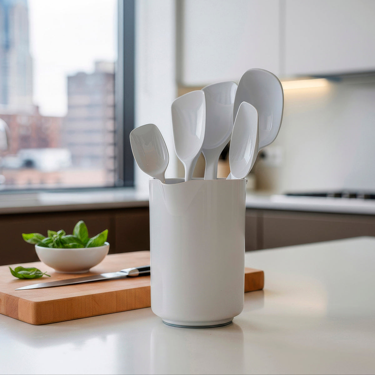 Mixing Jug with Tools